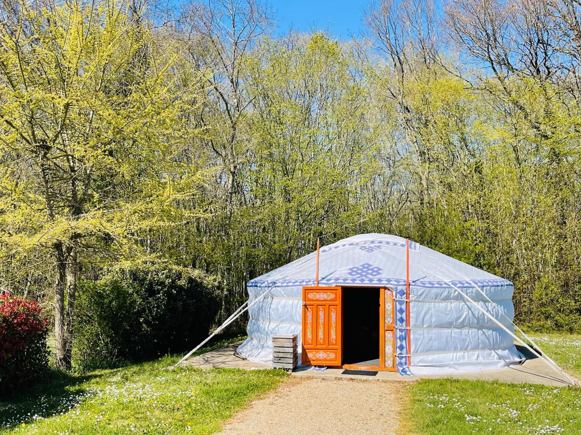 Holiday park Village - Defiplanet' Dienne (Vienne)
