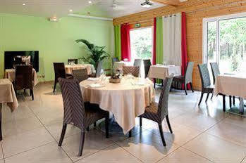 Village - Defiplanet' Holiday park Dienne (Vienne)